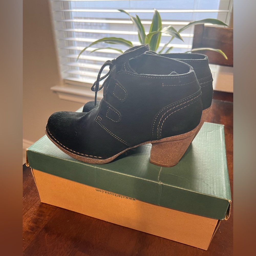 CLARKS WOMEN